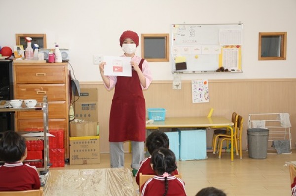 2024/03/12　年少(ひまわり組)さんの食育でクッキー作り